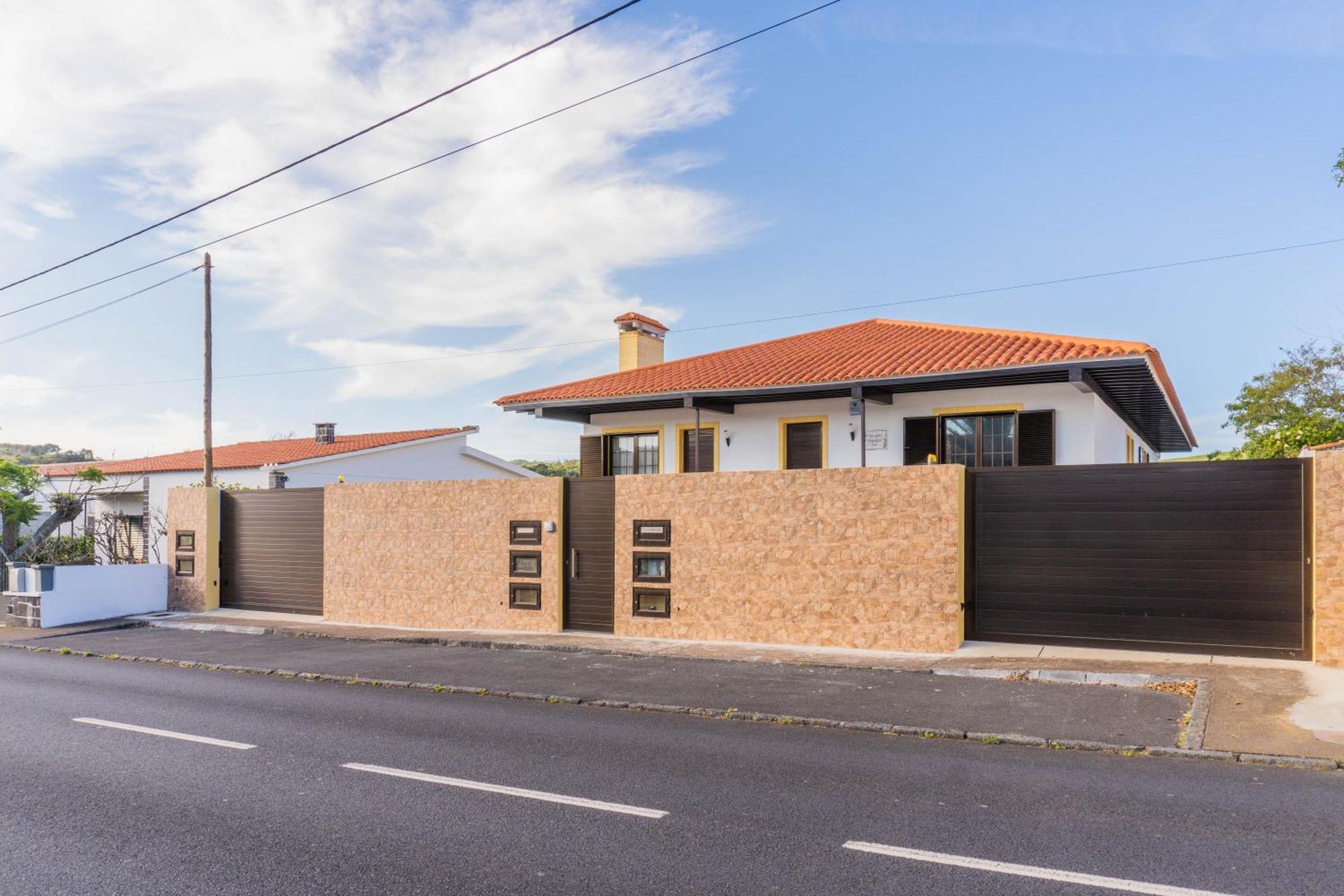 Pinheiro Sun&Beach House Ponta Delgada Exterior foto